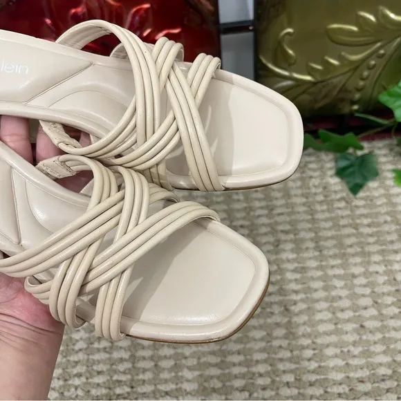 Calvin Klein Terisa Slide Sandals in Natural Size 6.5
