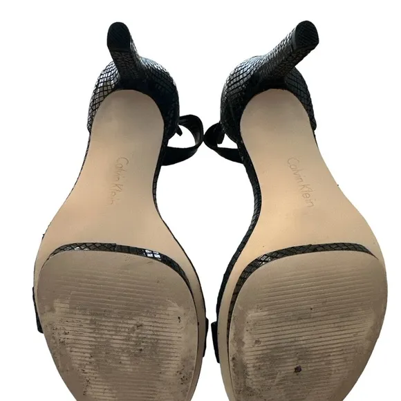 CALVIN KLEIN Vivian Patent Snake Skin Platform Heeled Open Toe Size 7M Blk Shoes