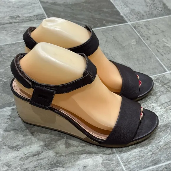 Camper Brown Leather Wedge Sandals Size 8.5 EUR 39 Hook and Loop Open Toe
