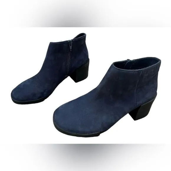 Camper | Lotta Ankle Boots Navy Nubuck Leather 37