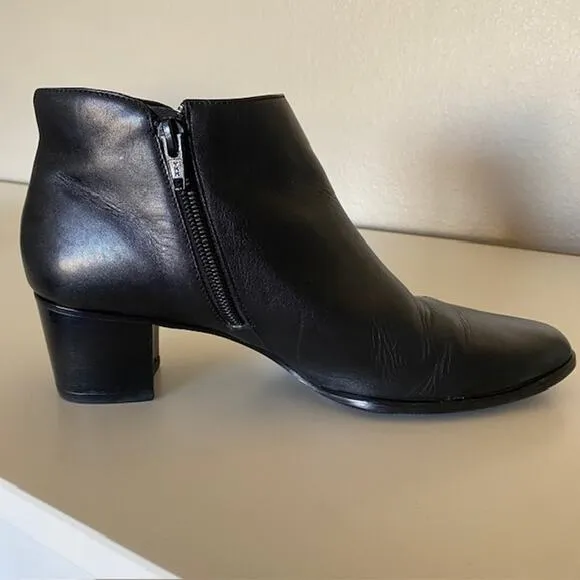 Capezio‎ Jodi Too Black Boots 2&quot; Block Heel Zippered Ankle Booties Women's 9M