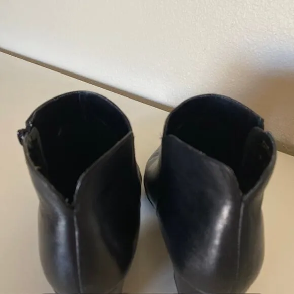 Capezio‎ Jodi Too Black Boots 2&quot; Block Heel Zippered Ankle Booties Women's 9M