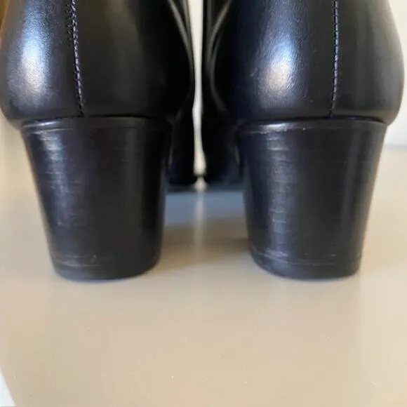 Capezio‎ Jodi Too Black Boots 2&quot; Block Heel Zippered Ankle Booties Women's 9M