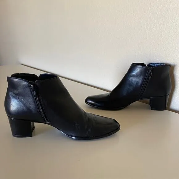 Capezio‎ Jodi Too Black Boots 2&quot; Block Heel Zippered Ankle Booties Women's 9M
