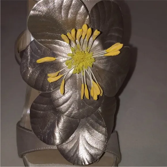 Casadei champagne colored satin heels shoes