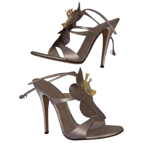 Casadei champagne colored satin heels shoes
