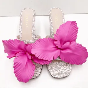 🆕{CECELIA NEW YORK} Hibiscus Leather Block Heel Slide Sandals