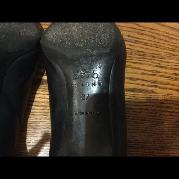 CELINE Black shoes with a small metal heel