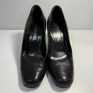 Chanel Black Pumps Heels Women’s 7.5 Size Leather Closed Toe Gold Logo Shoes