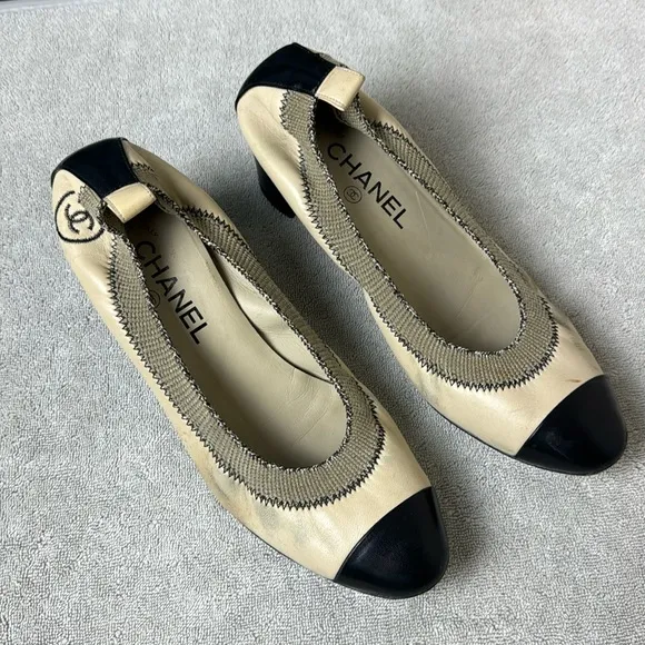 Chanel Stretch Cap Toe Block Heel 2” Pumps Black and Cream Leather Made in Italy