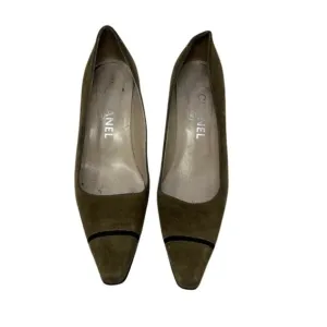 Chanel Vintage kitten heel in taupe brown suede shoes 36.5