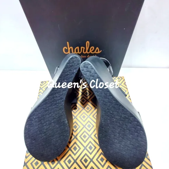 CHARLES BY CHARLES DAVID| Black Patent Leather Sandals|💥BRAND NEW| SIZE 9.5