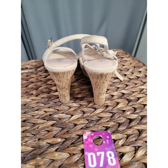 Charles by Charles David Women's 8 M Beige Suede Formal Preppy Wedge Sandals