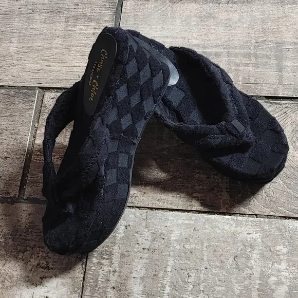 Chase   Chloe Wedge Thong Sandals Size 7.5