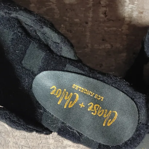 Chase   Chloe Wedge Thong Sandals Size 7.5