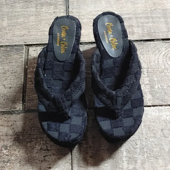 Chase   Chloe Wedge Thong Sandals Size 7.5