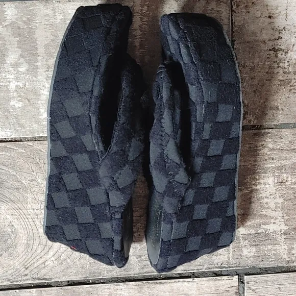 Chase   Chloe Wedge Thong Sandals Size 7.5