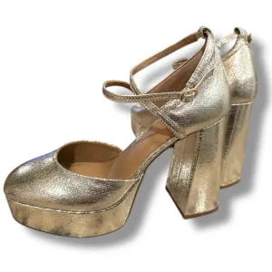 Chelsea &amp; Violet Gold Platform Heels Size 6
