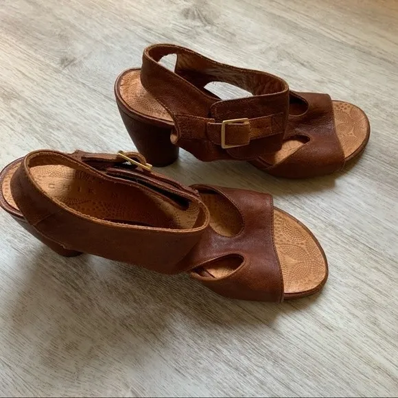 Chie Mihara Leather Block Heel Sandals, Size 36