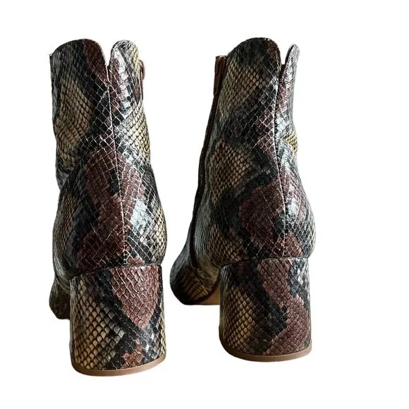 Chinese Laundry Davinna Snakeskin Booties Size 8