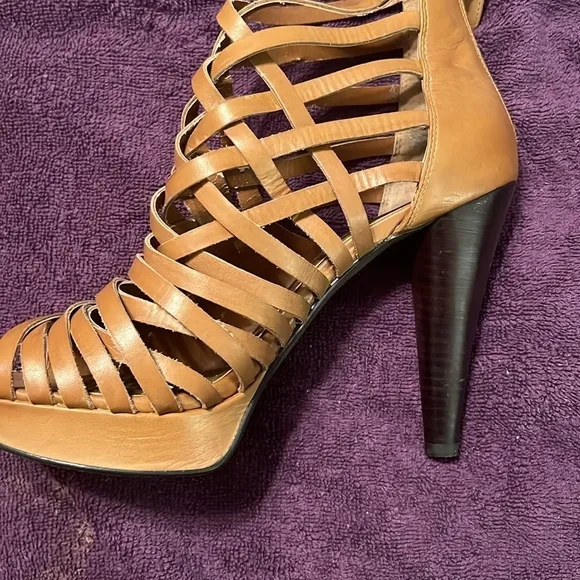 Chinese laundry sandals, size 9.5