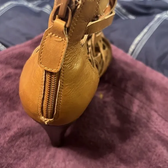 Chinese laundry sandals, size 9.5