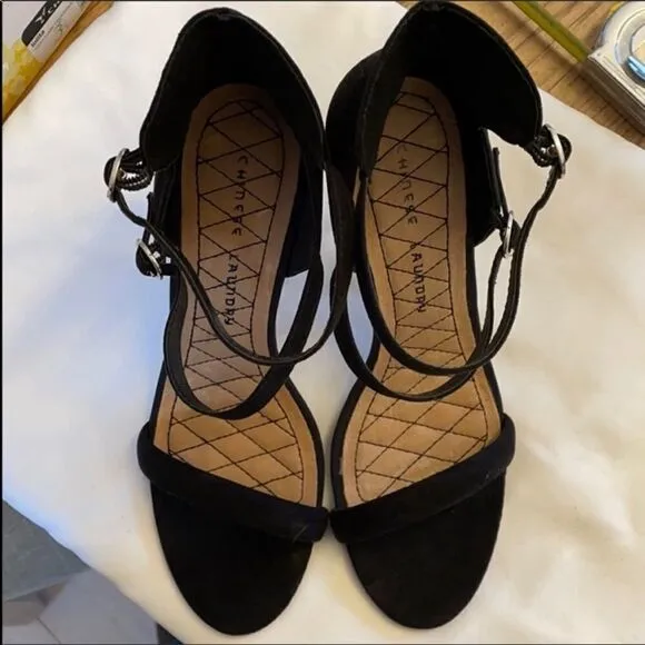 CHINESE LAUNDRY BLACK MICROSUEDE SANDALS. …
