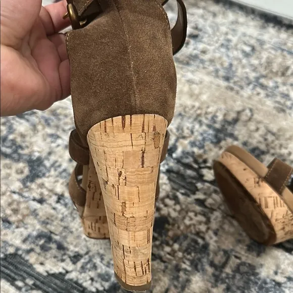Chloé Brown Strappy Cork Heel Sandals