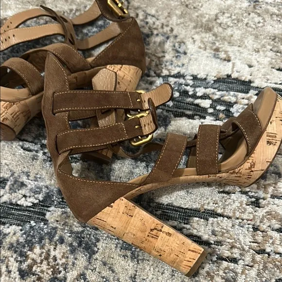 Chloé Brown Strappy Cork Heel Sandals