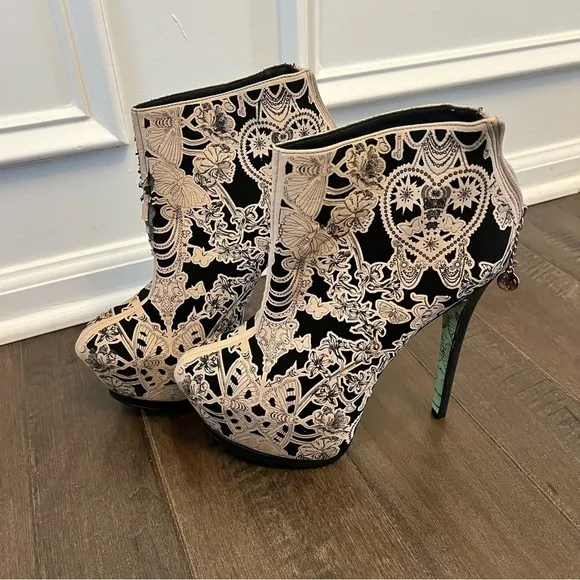 Chloe Green x TOPSHOP Lily Wing CJG Collection Platform Heels Booties Nude 39