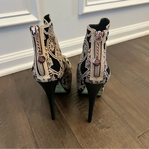Chloe Green x TOPSHOP Lily Wing CJG Collection Platform Heels Booties Nude 39