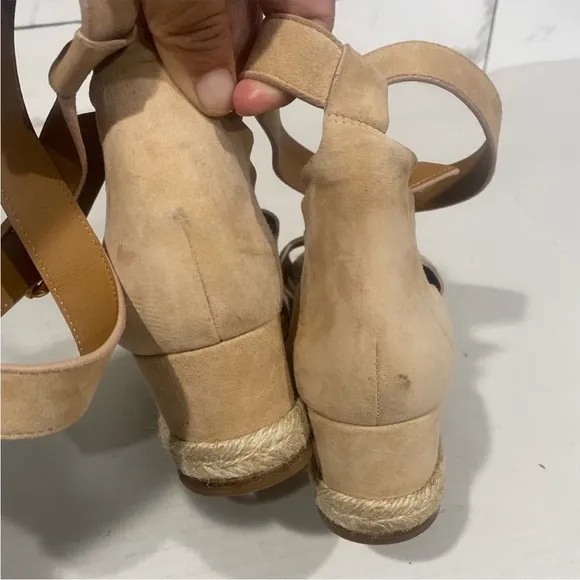 Chloe scallop wedge sandals