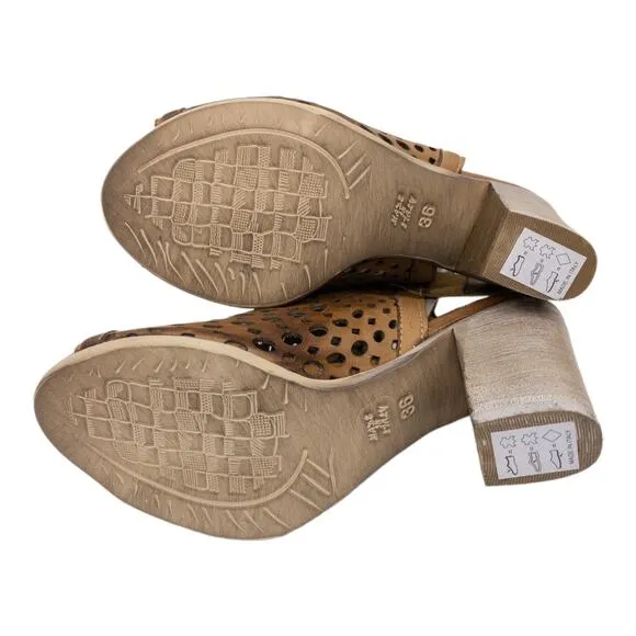 Chocolat Blu Brown Camel Laser Cut Cameron Open Toe Leather Sandals 36