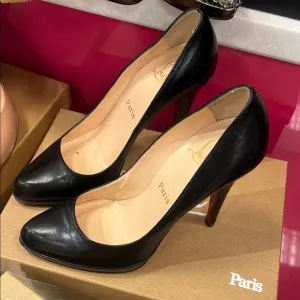 Christian Louboutin Black Leather Pumps 39.5