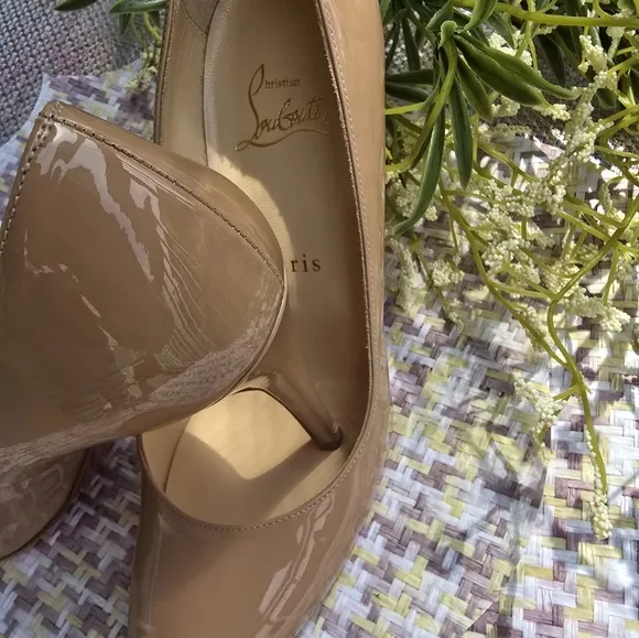 Christian Louboutin Kate Nude Pumps
