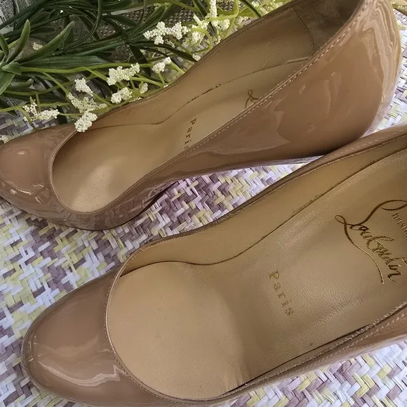 Christian Louboutin Kate Nude Pumps