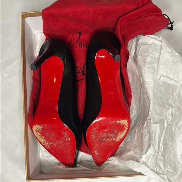 Christian Louboutin Pigalle Nappa Heals