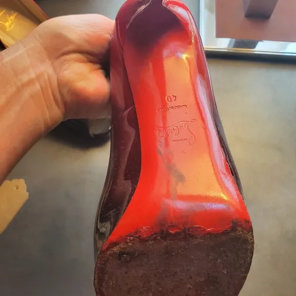Christian Louboutin Very Prive Red Black DEGRADE Size 40 (US 8.5-9) Pumps Shoes