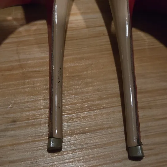 Christian Louboutin Women's Tan Pumps So Kate 120