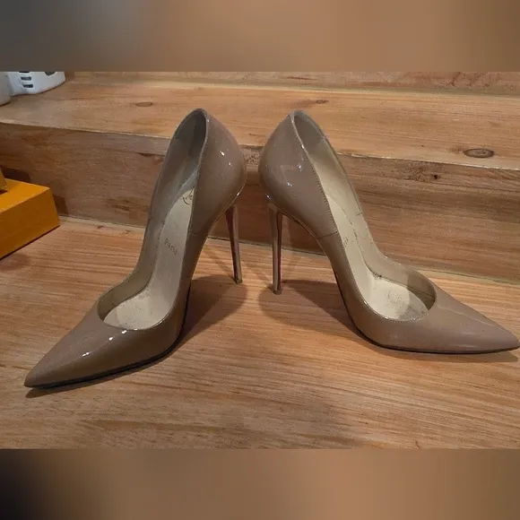 Christian Louboutin Women's Tan Pumps So Kate 120
