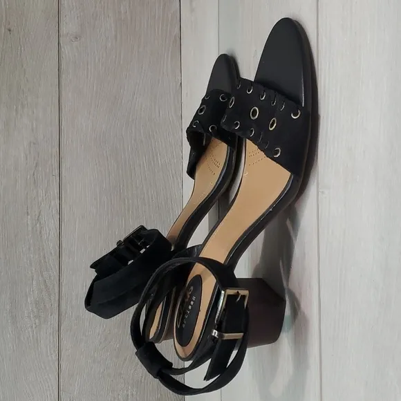 Clarks Artisan Women Ralene SHeen Ankle Suede Leather Heel Sandals shoes 9.5