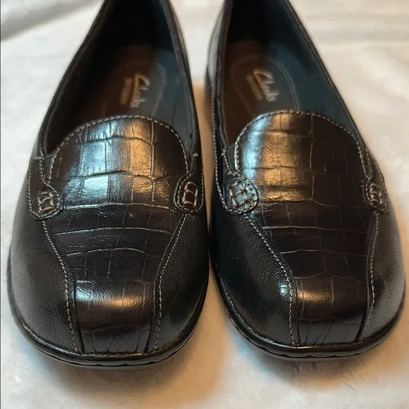 Clarks Bendables Women's Black Loafers Size 9 NWOT