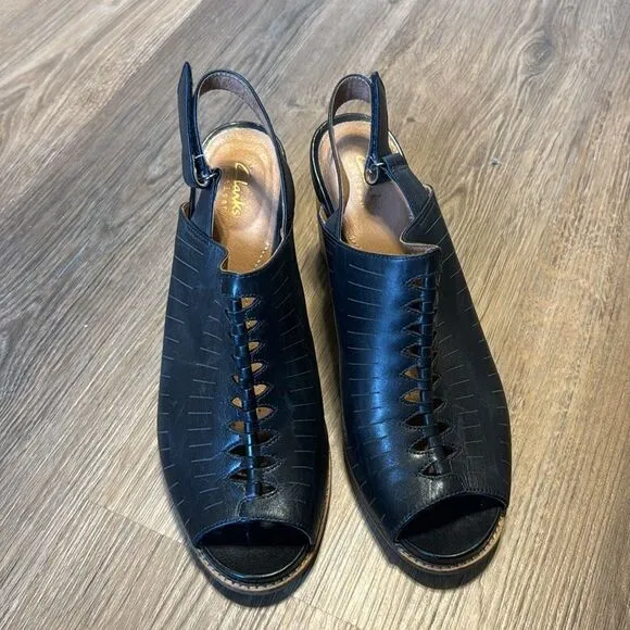 Clarks Briatta Key Slingback Block Heel Sandals ladies size 11 M leather upper