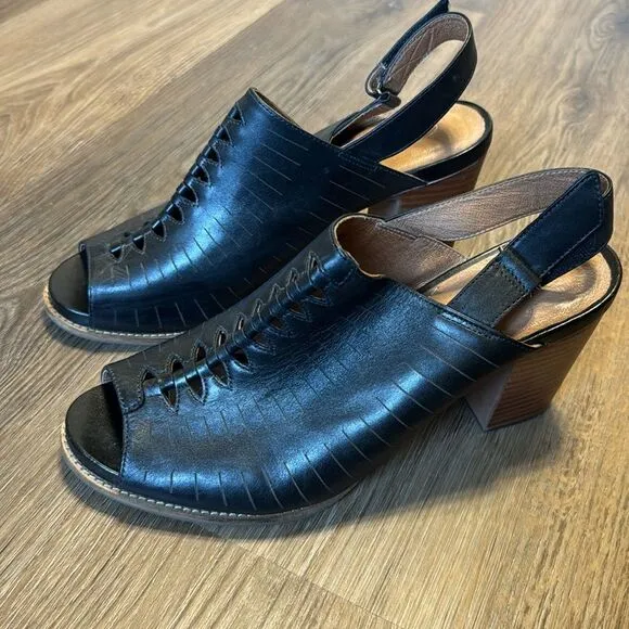 Clarks Briatta Key Slingback Block Heel Sandals ladies size 11 M leather upper