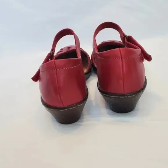 Clarks Collection burgundy d'orsay wedge shoes Size 6.5 M