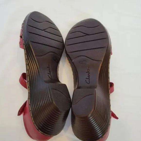 Clarks Collection burgundy d'orsay wedge shoes Size 6.5 M
