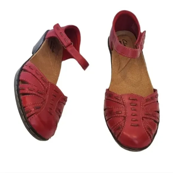Clarks Collection burgundy d'orsay wedge shoes Size 6.5 M