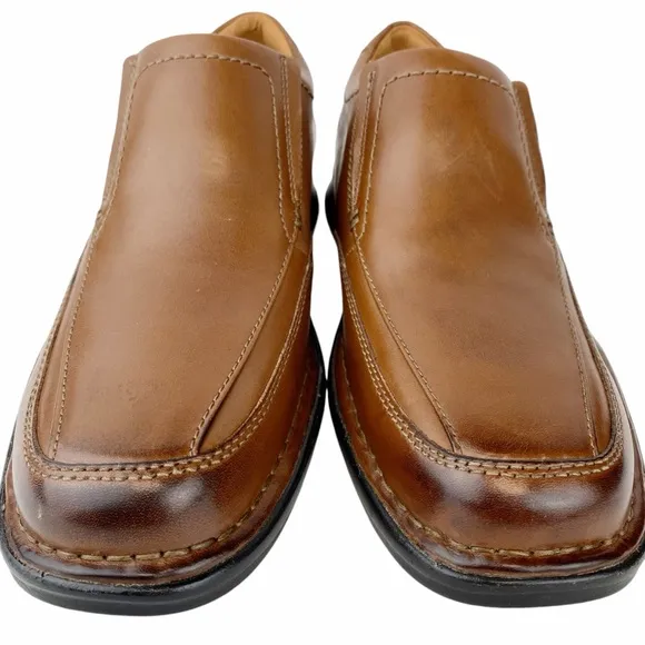 Clarks Leather Loafers NEW Kempton Free Brown Slip On Dress Shoes Men’s Size 9.5