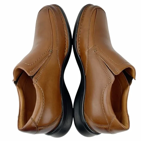 Clarks Leather Loafers NEW Kempton Free Brown Slip On Dress Shoes Men’s Size 9.5