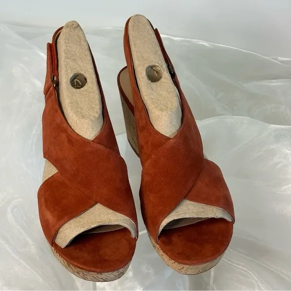 Clarks Maritsa Lara Womens Wedge Sandals Rust Suede